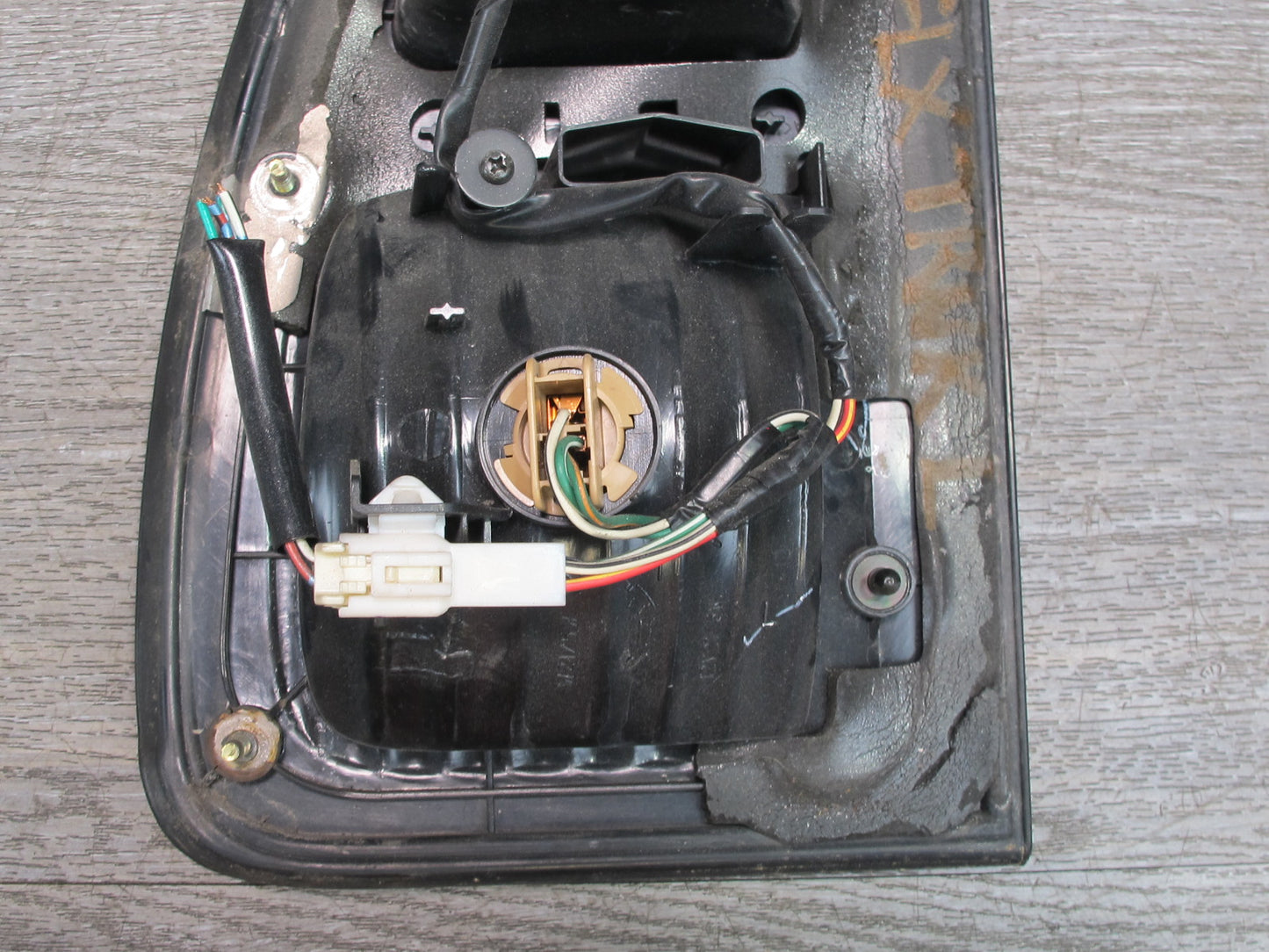1998-2004 Lexus J100 LX470 Turn Signal Flasher Indicator Control Relay