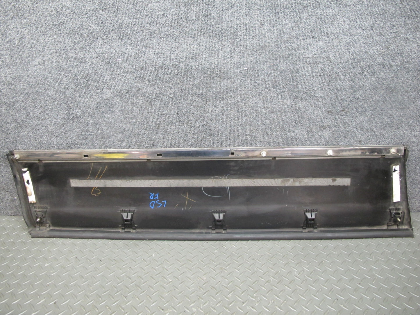 04-06 Lexus UCF30L LS430 Right Fender Door Exterior Trim Molding Panel Set OEM