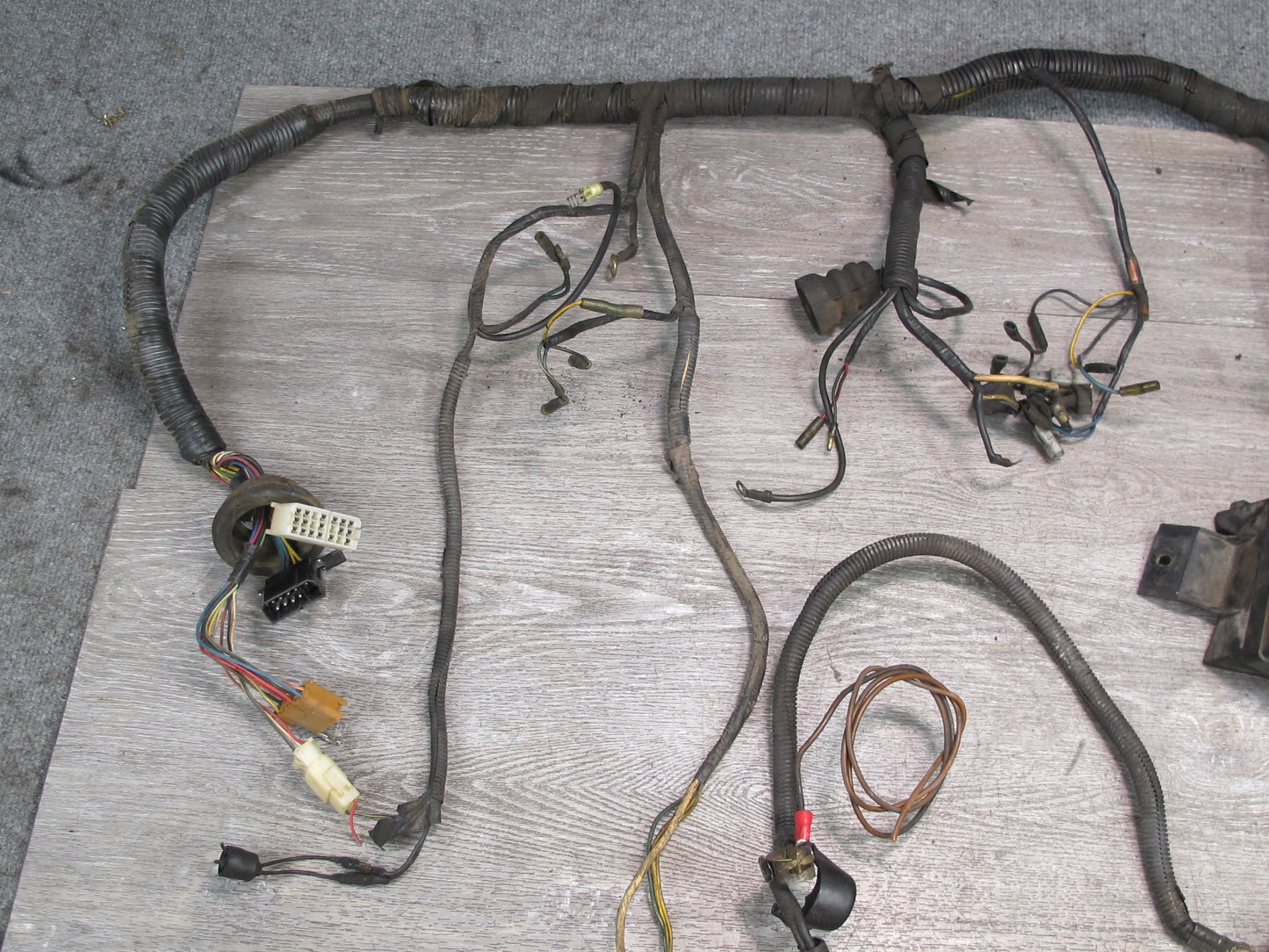 80-82 Datsun Nissan S130 280ZX Engine Bay Wire Wiring Harness w Relay Box OEM
