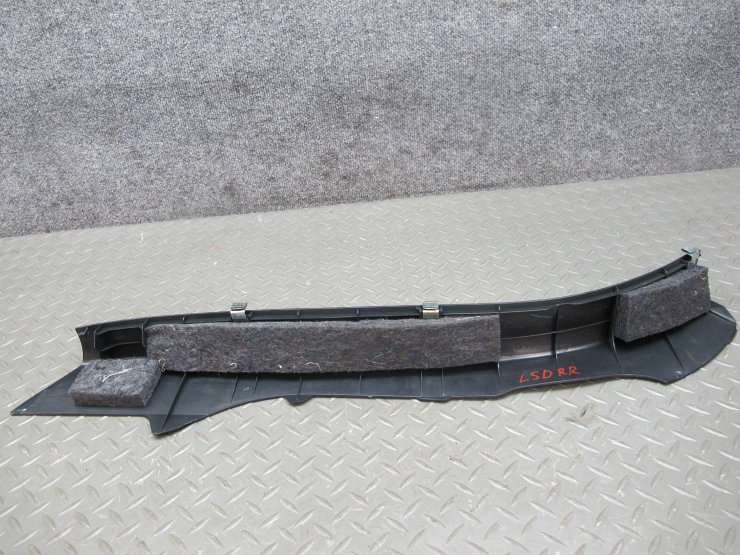 01-06 Lexus UCF30L LS430 Set of 2 Rear Quarter Lower Pillar Trim Panel OEM