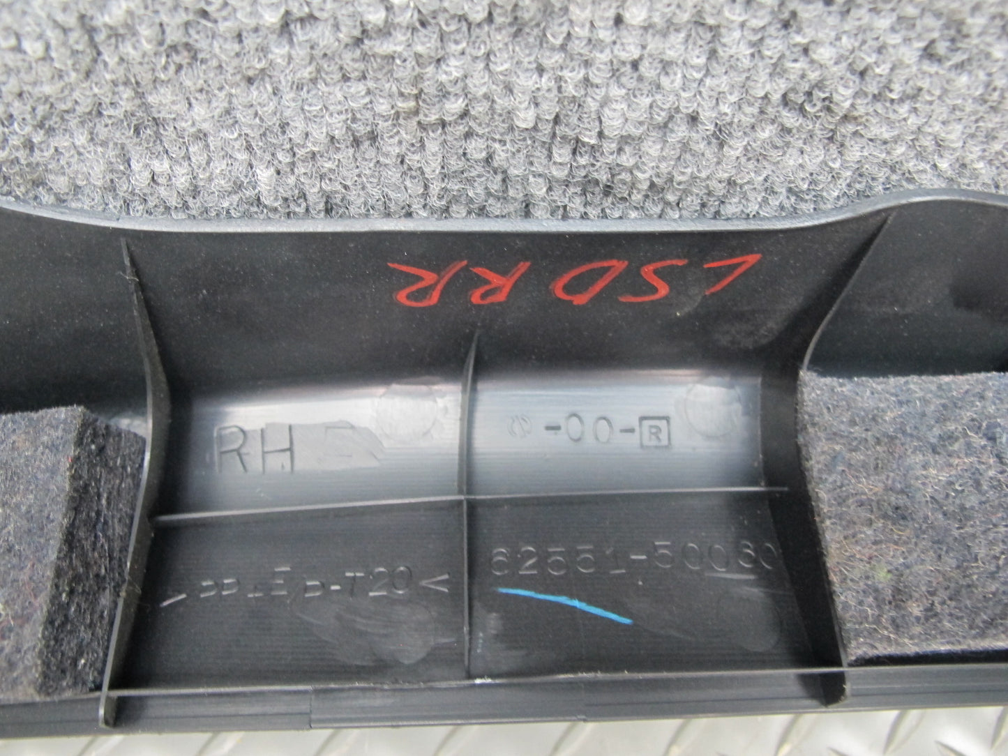 01-06 Lexus UCF30L LS430 Set of 2 Rear Quarter Lower Pillar Trim Panel OEM
