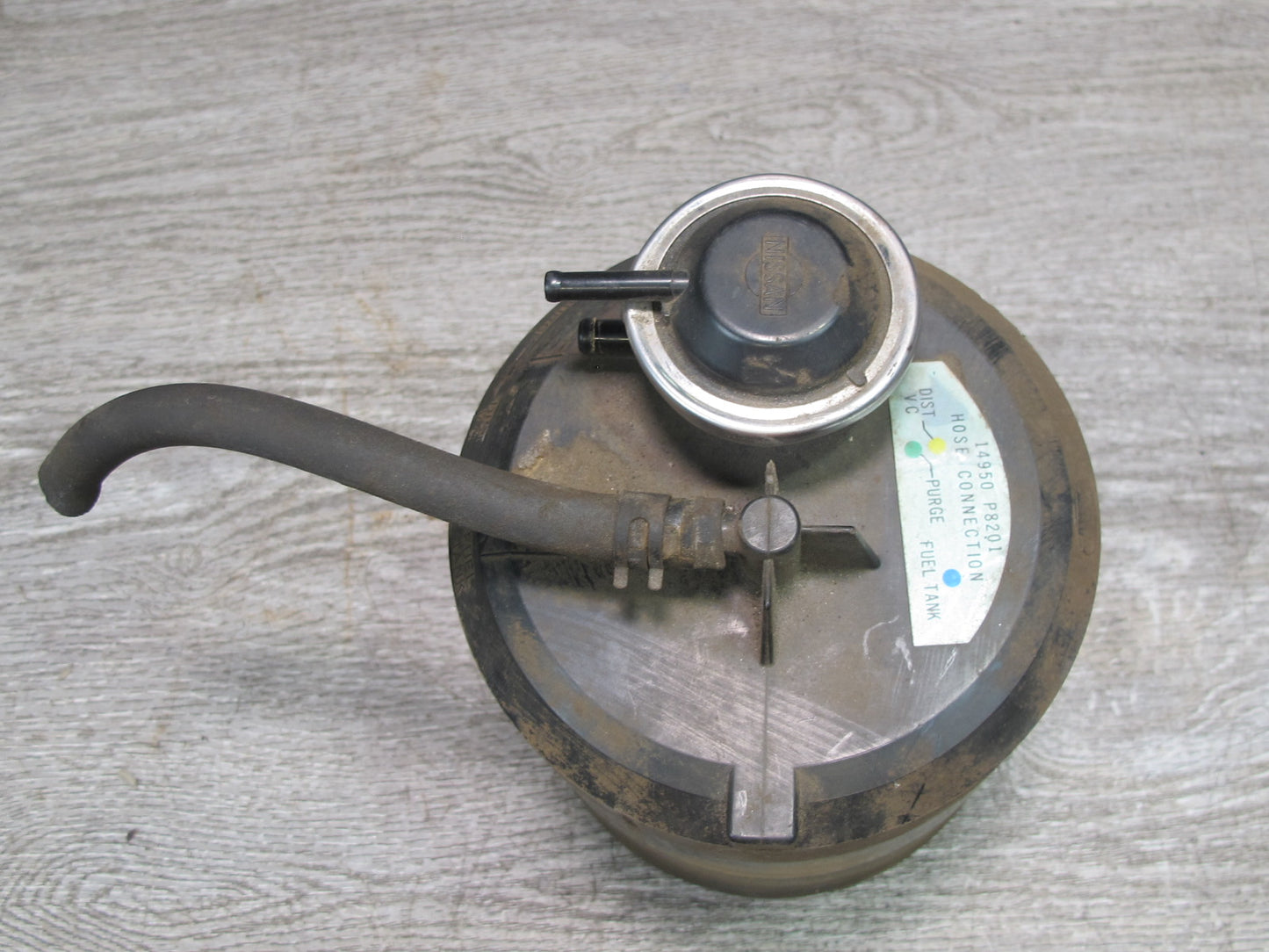 79-83 Datsun Nissan 280ZX S130 Fuel Evap Vapor Canister 14950-P8201 OEM