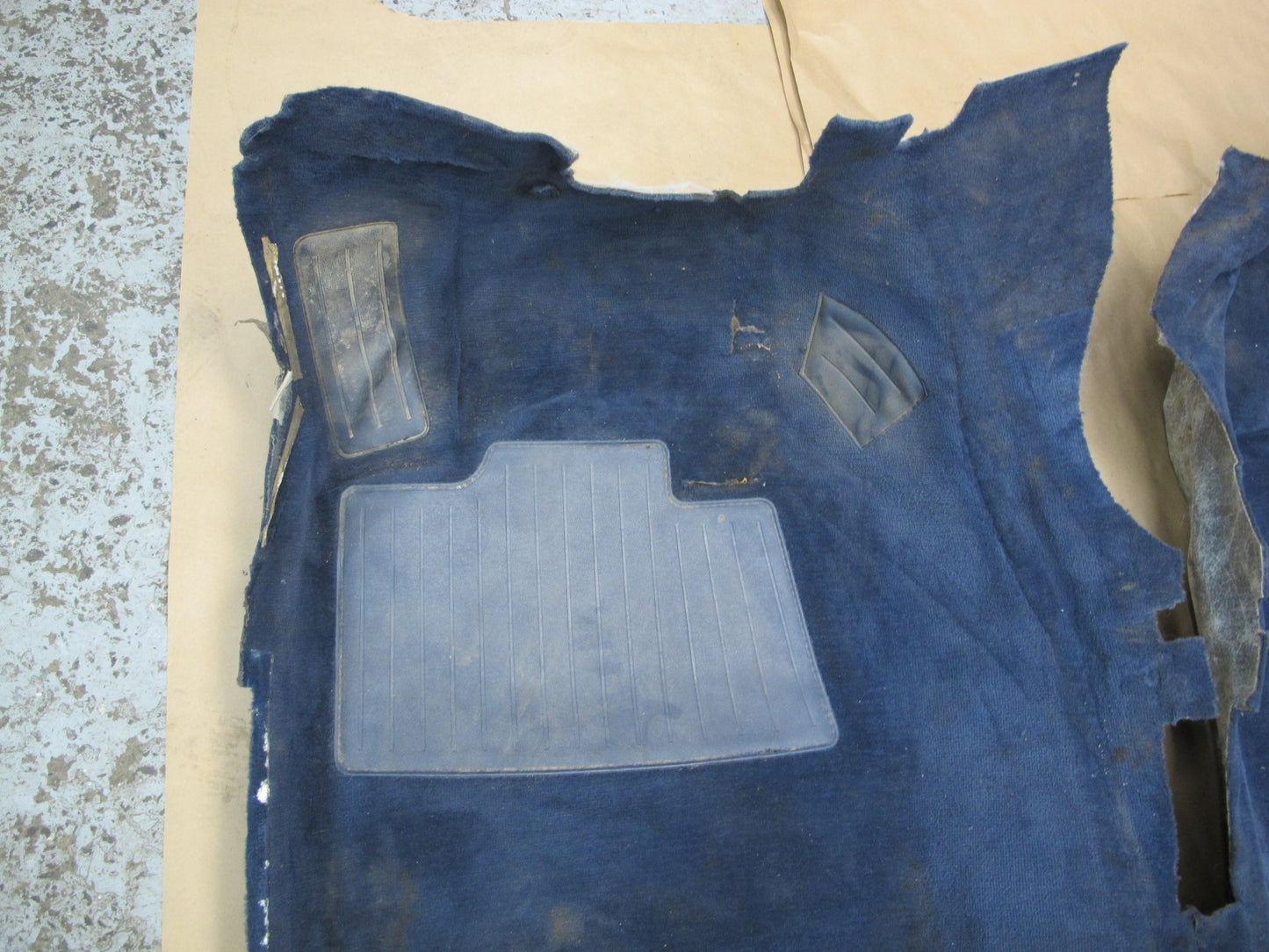 86-87 BMW E24 635CSI Interior Floor Carpet Liner Cover OEM