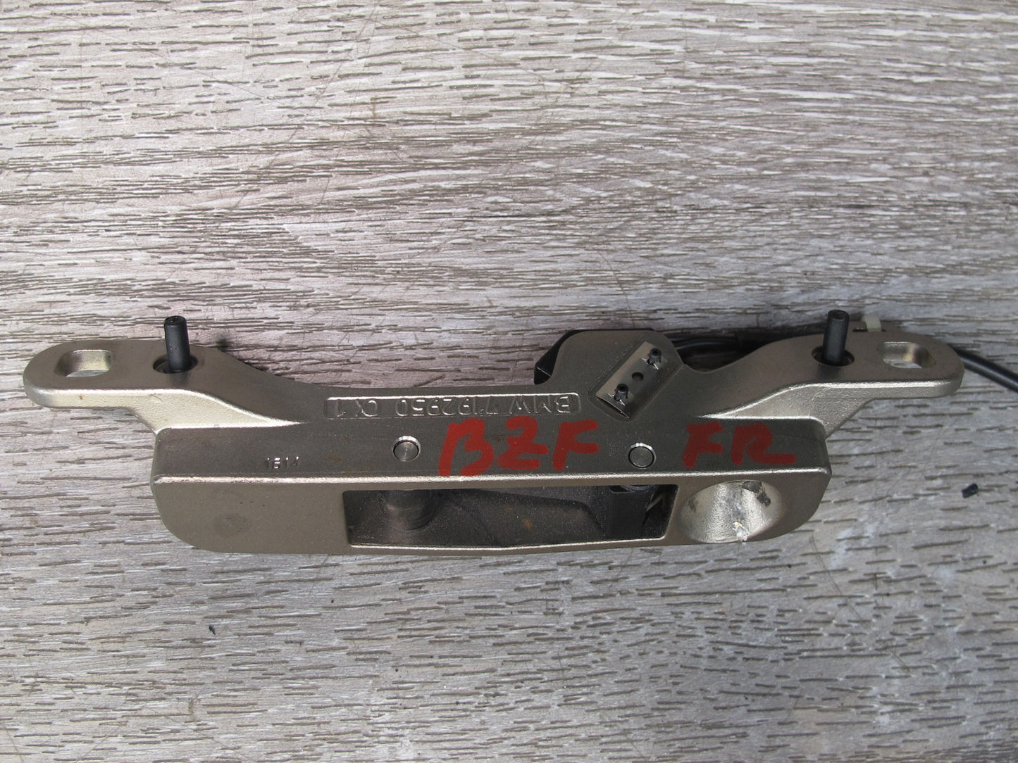 09-16 BMW E89 Z4 Convertible TOP Roof Lock Latch Striker Plate Set OEM