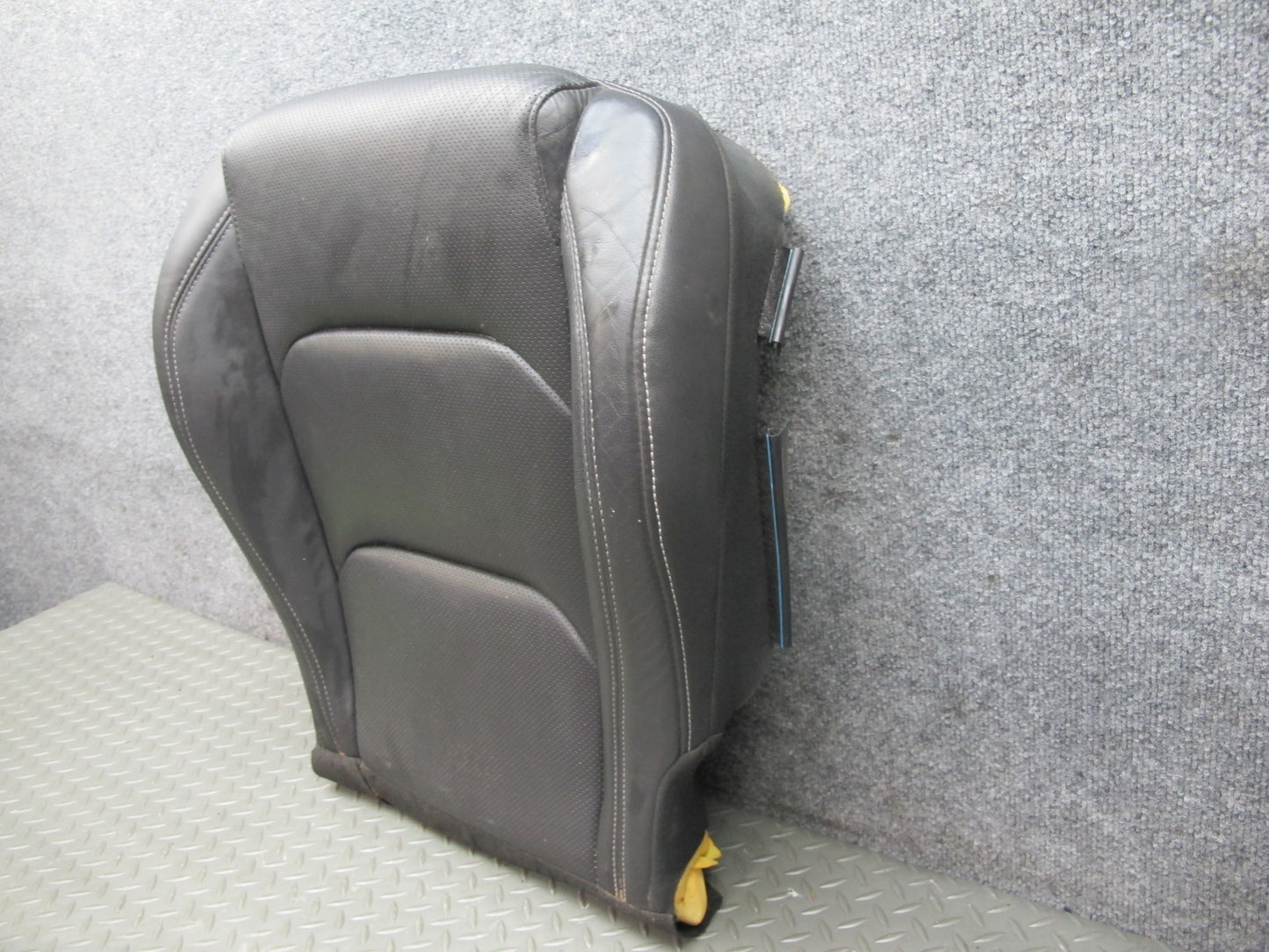 16-23 Chevrolet Camaro Front Right Seat Lower Leather Cushion OEM