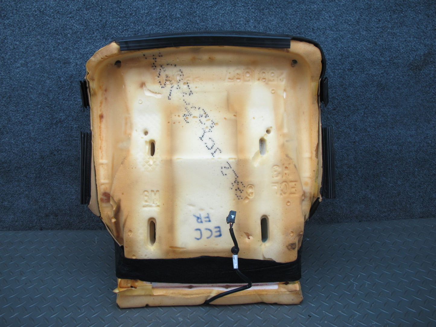 16-23 Chevrolet Camaro Front Right Seat Lower Leather Cushion OEM