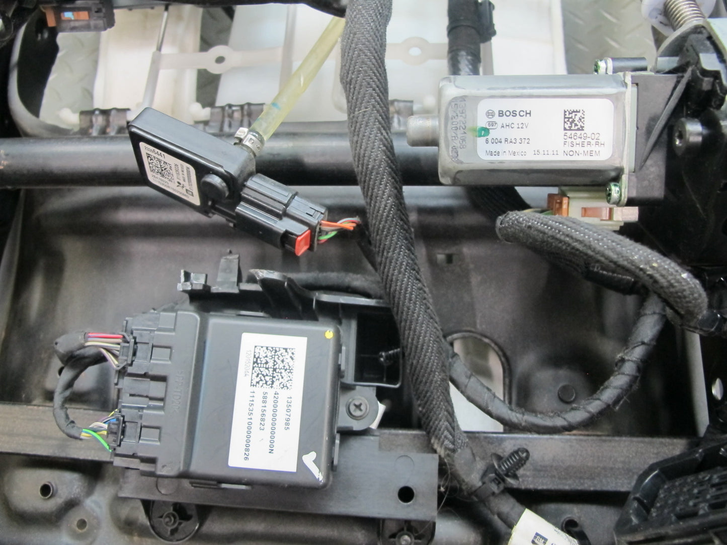 16-23 Chevrolet Camaro Front Right Seat Lower Frame Track Rail w Motors OEM