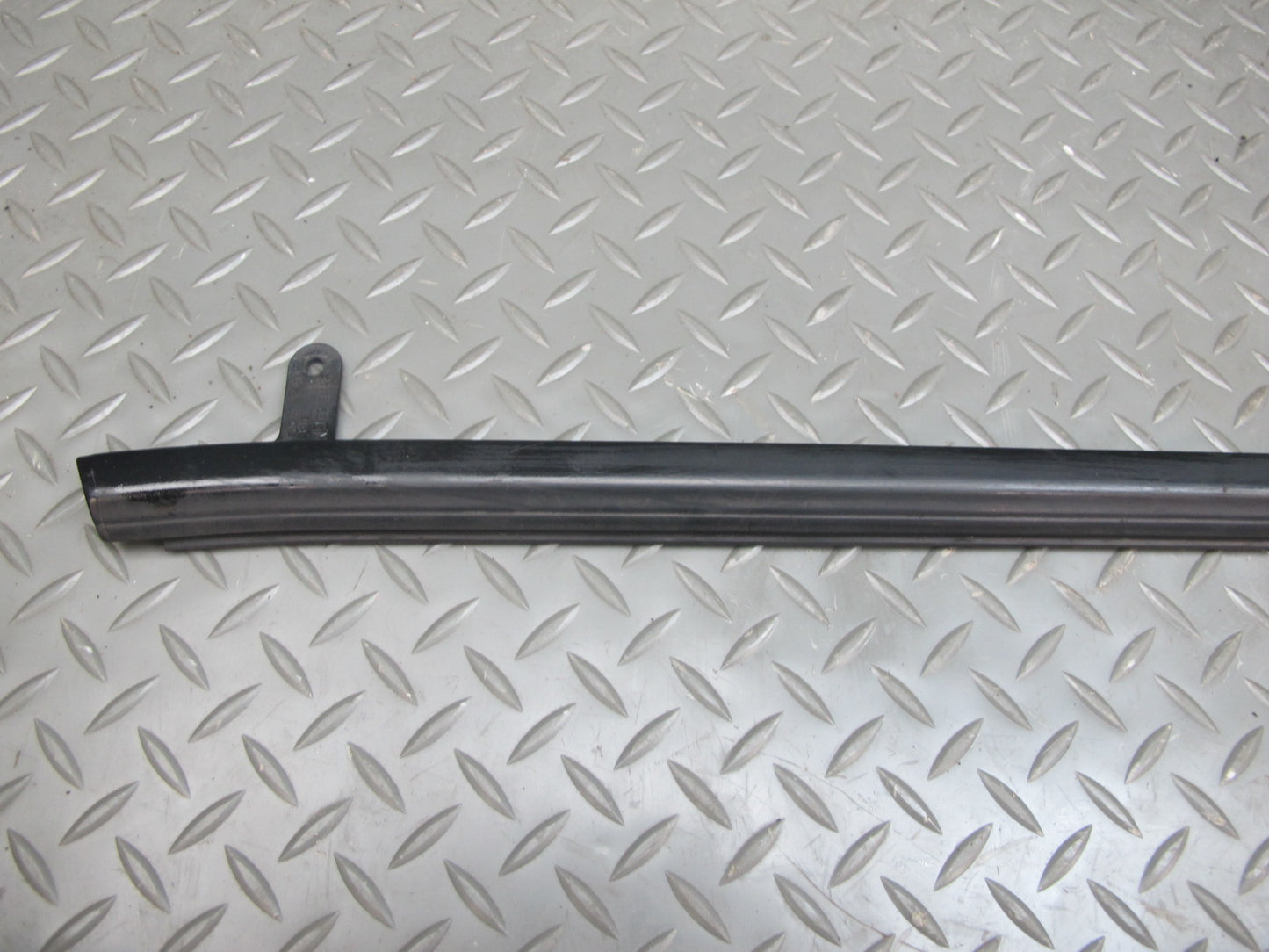 16-23 Chevrolet Camaro Door Window Weatherstrip Molding Strip Seal Set OEM