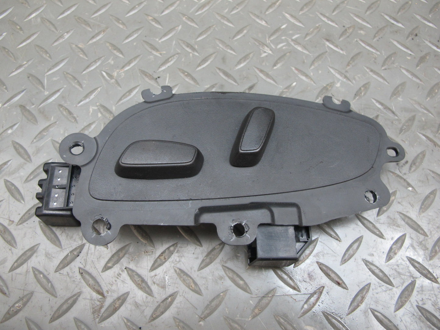 16-23 Chevrolet Camaro Front Left Seat Adjustment Switch OEM
