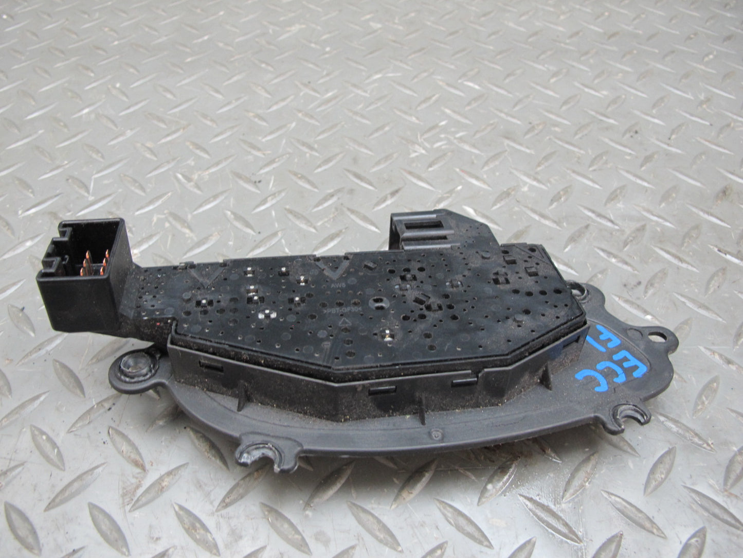 16-23 Chevrolet Camaro Front Left Seat Adjustment Switch OEM