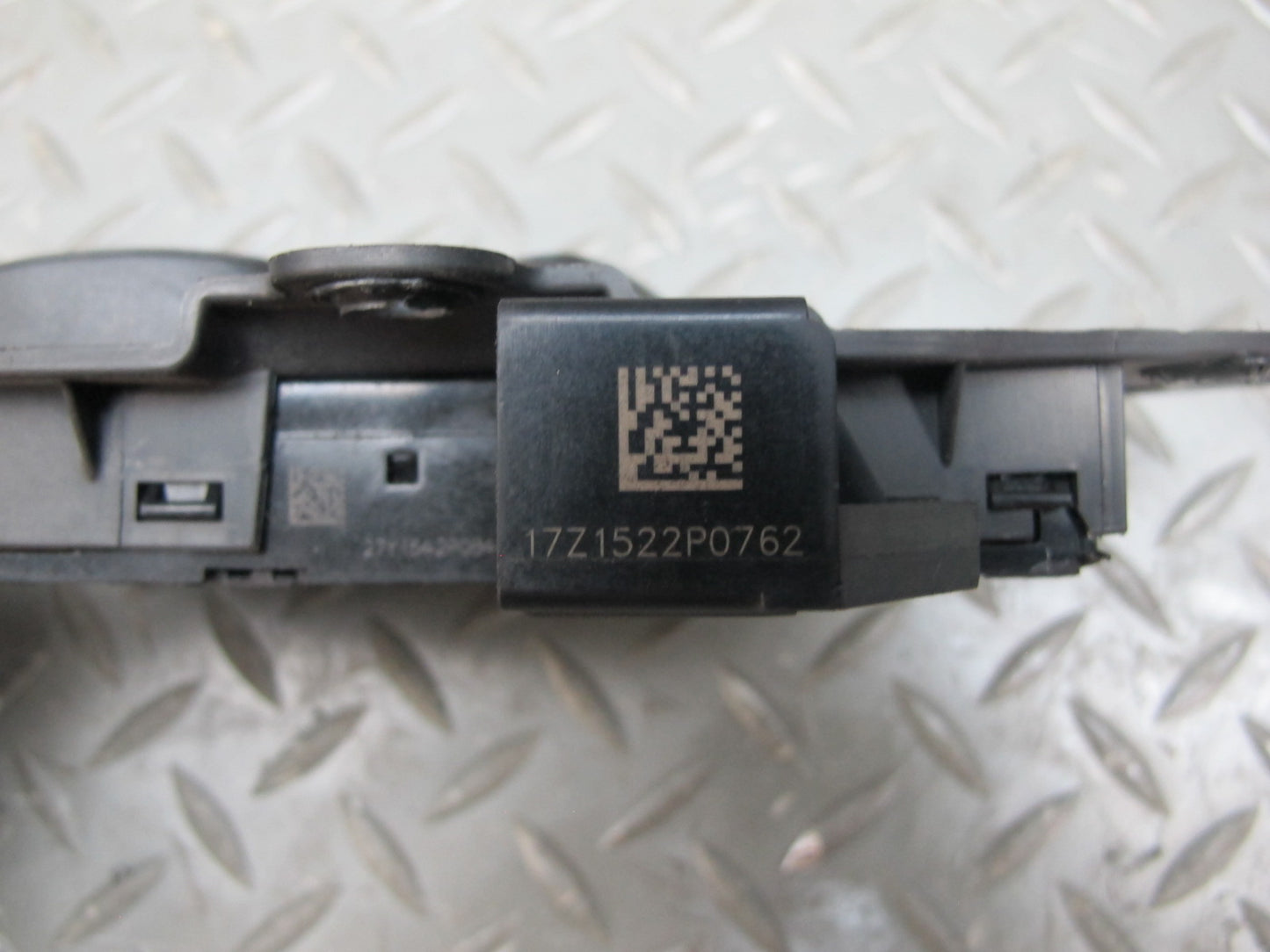 16-23 Chevrolet Camaro Front Left Seat Adjustment Switch OEM