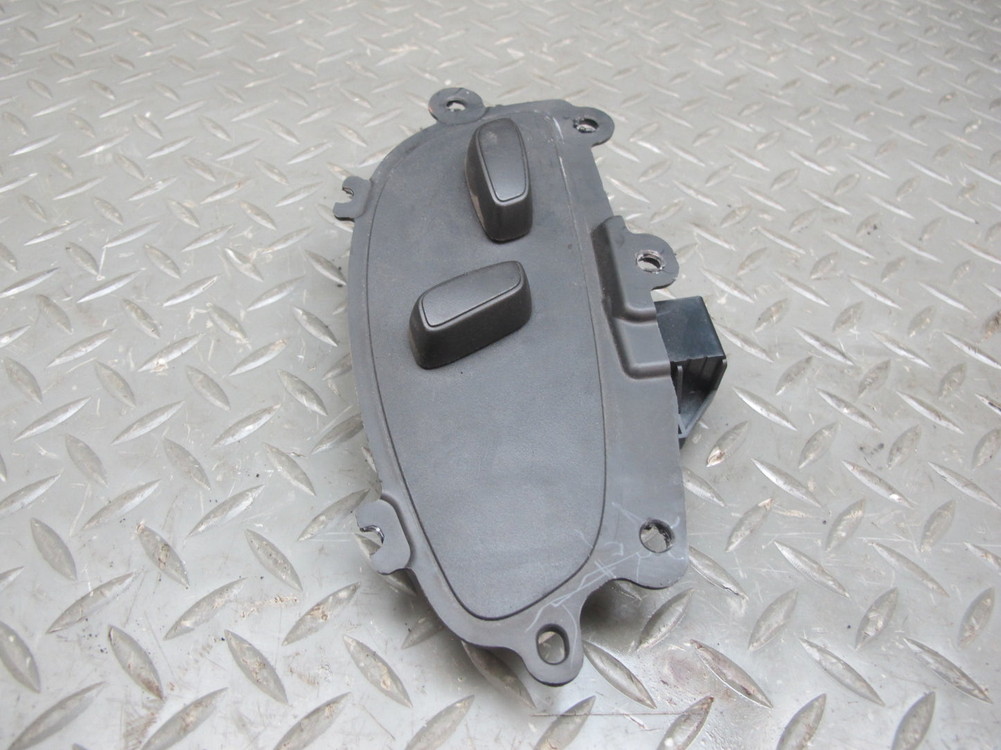 16-23 Chevrolet Camaro Front Right Seat Adjustment Switch OEM