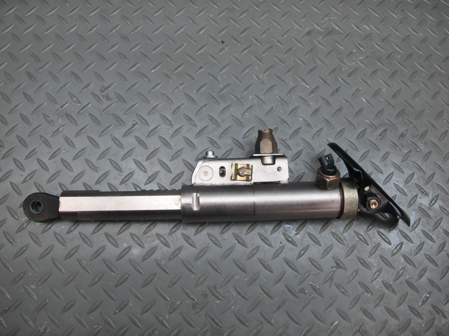 95-98 Mercedes R129 Convertible TOP Roof Hydraulic Cylinder Valve Block Set