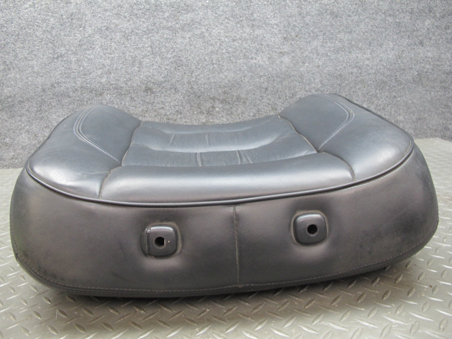 03-05 Lexus GS300 GS430 Front Right Leather Seat Upper Cushion Backrest OEM