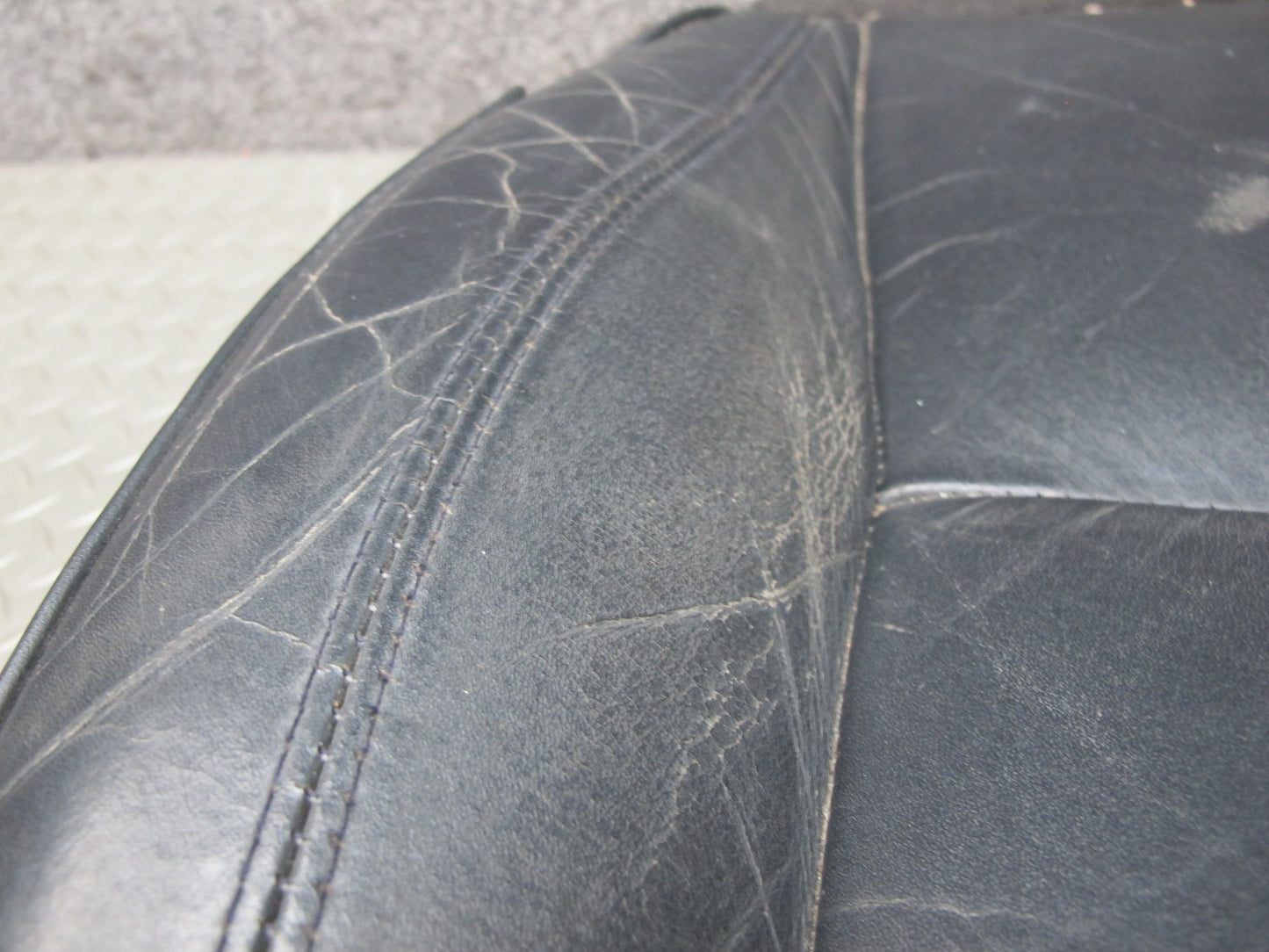 03-05 Lexus JZS160L GS300 Front Right Passenger Leather Seat Lower Cushion OEM
