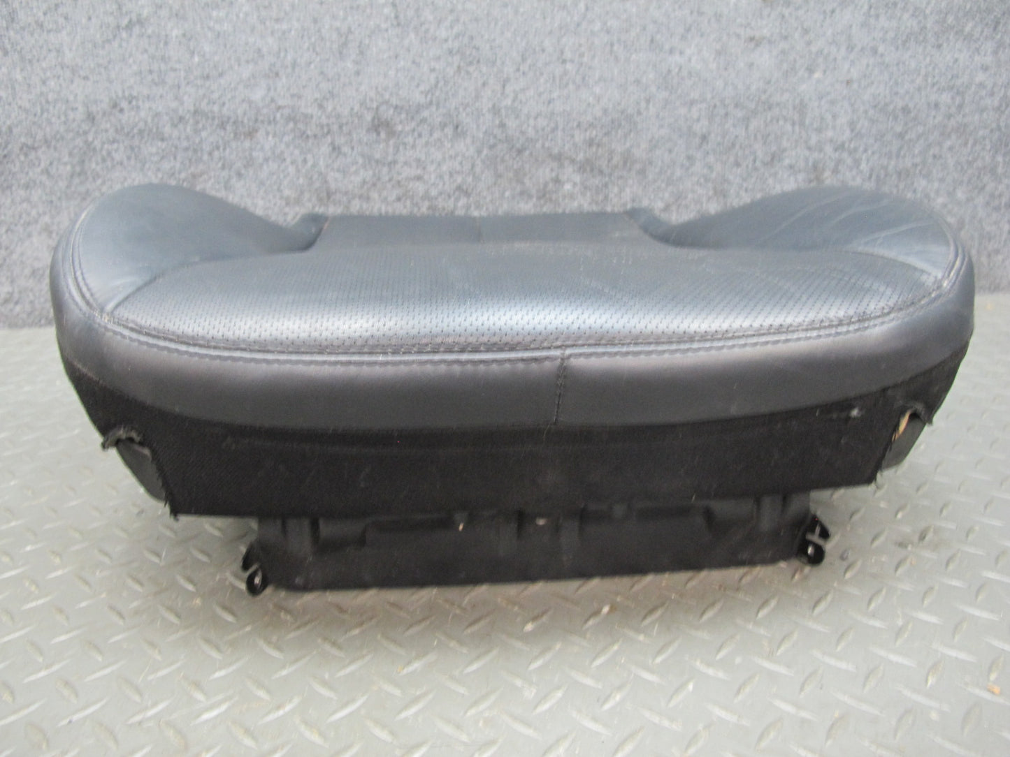 03-08 Mercedes R230 Front Left Seat Designo Perforated Lower Leather Cushion