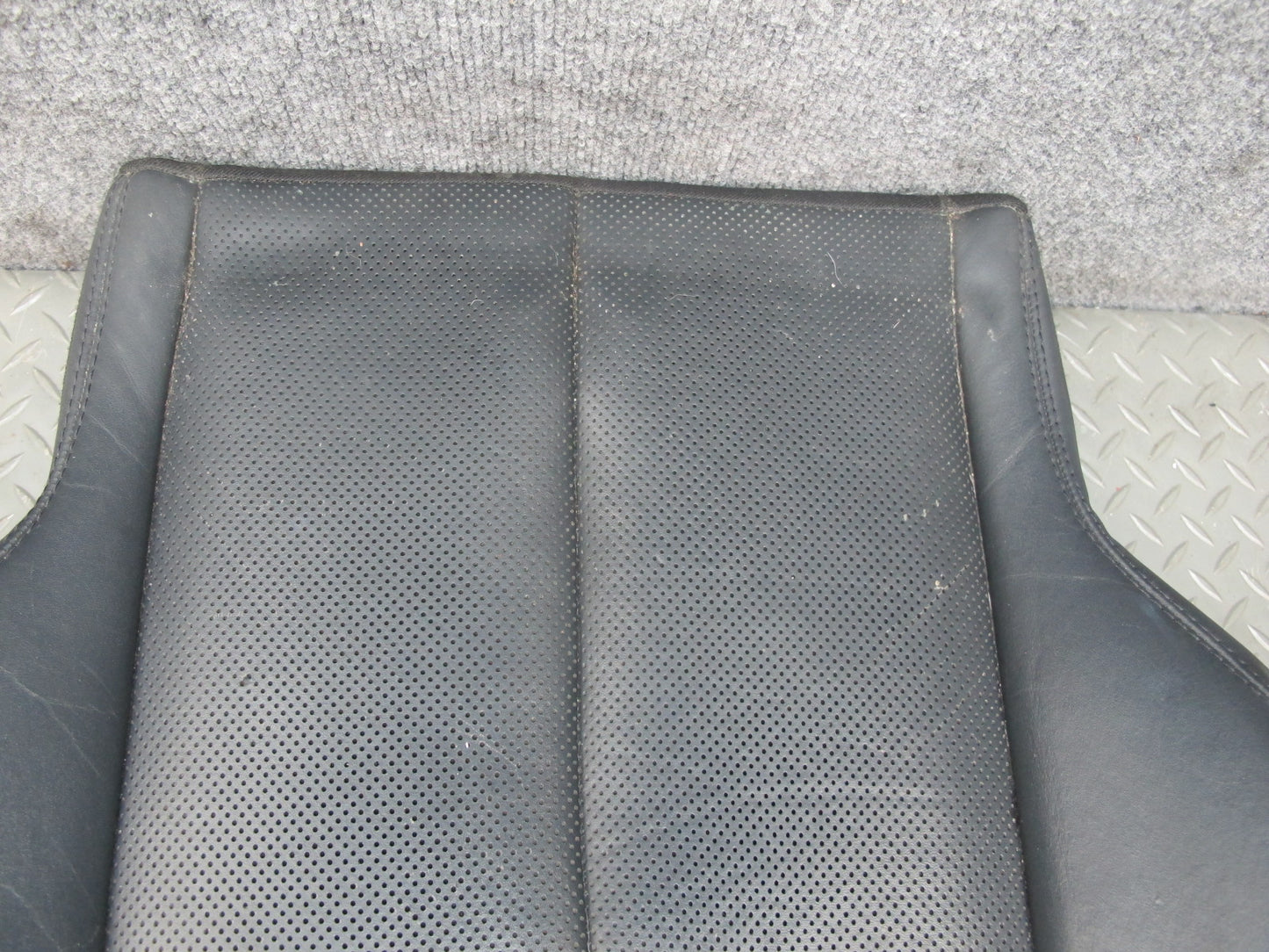 03-08 Mercedes R230 Front Right Seat Designo Perforated Lower Leather Cushion