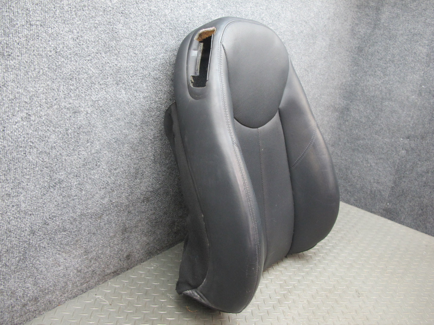 03-08 Mercedes R230 Front Right Seat Leather Upper Backrest Cushion OEM