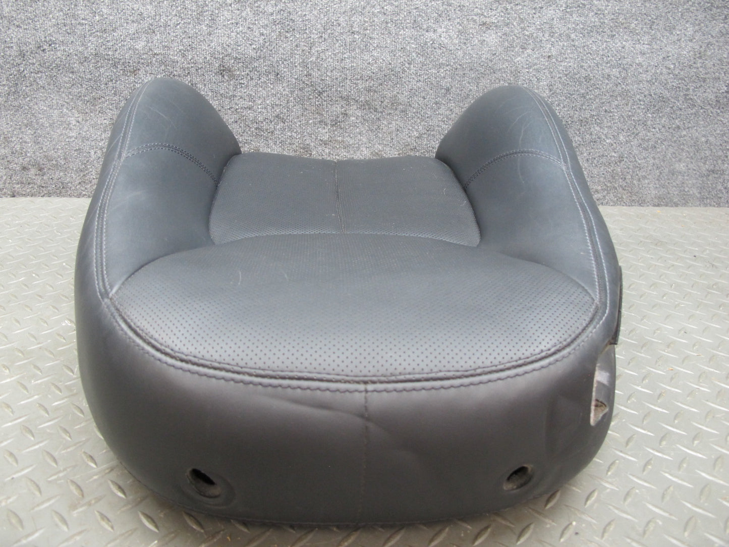 03-08 Mercedes R230 Front Right Seat Leather Upper Backrest Cushion OEM