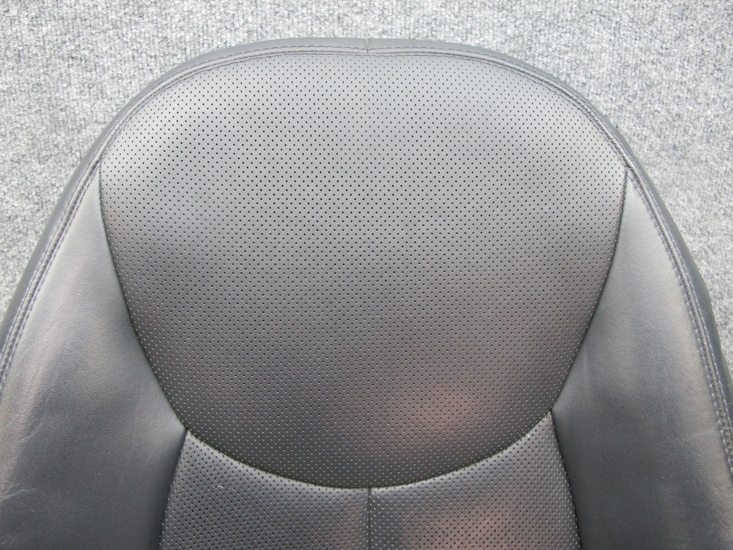 03-08 Mercedes R230 Front Left Seat Leather Upper Backrest Cushion OEM