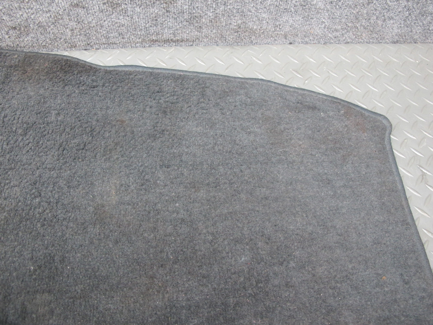 92-00 Lexus UZZ30L SC300 SC400 Rear Trunk Floor MAT Carpet Cover Gray OEM