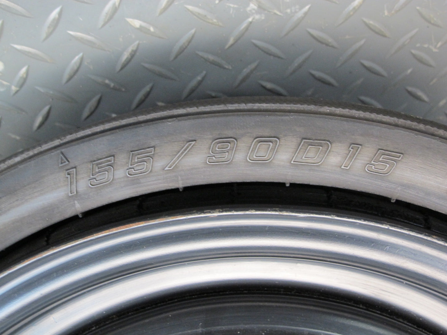 84-85 Nissan Z31 300ZX Emergency Spare Tire R15 15" Wheel 15x5J OEM