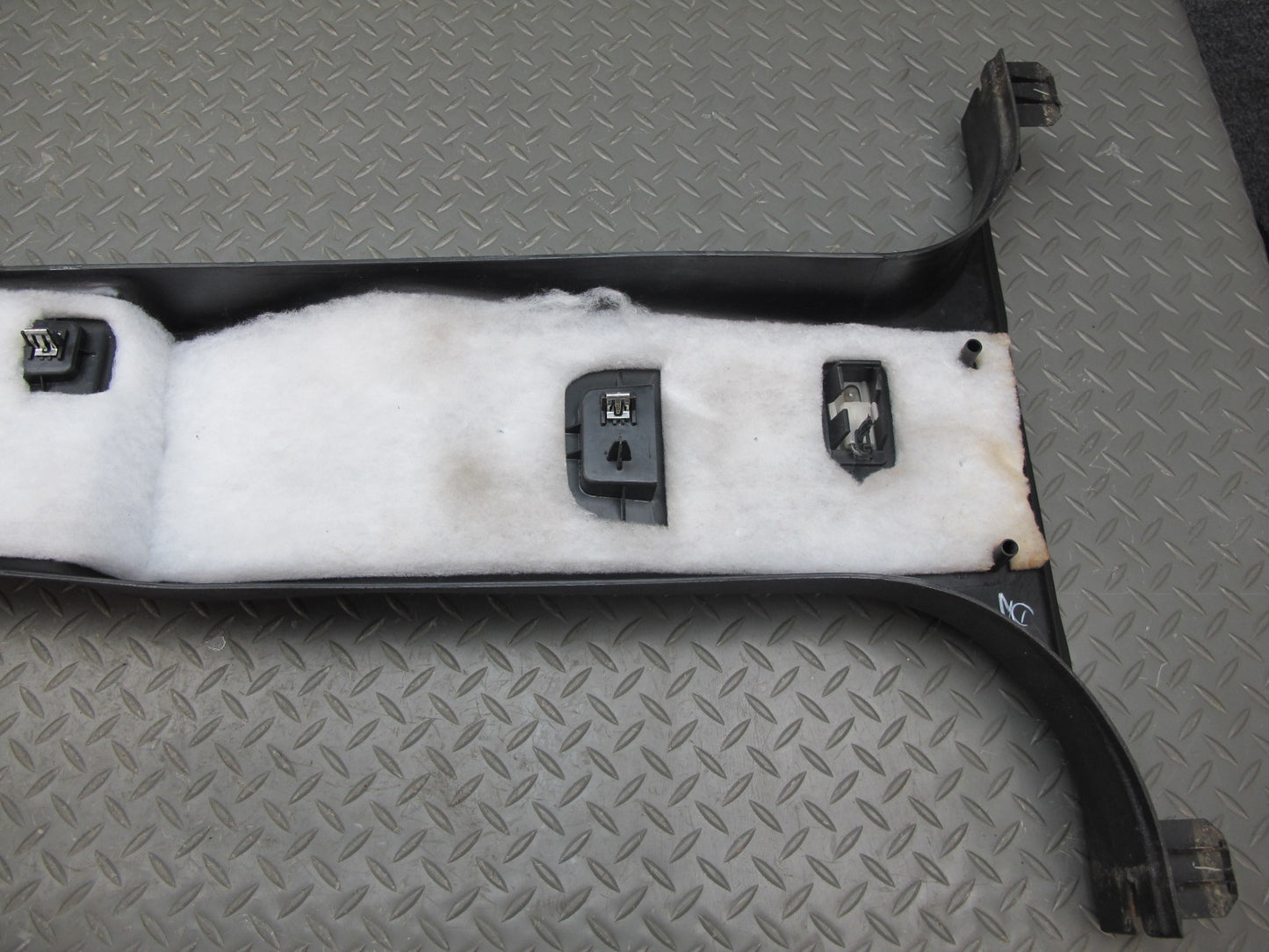 2003-2007 Hummer H2 Right & Left Side Upper Lower B Pillar Trim Cover Panel Set