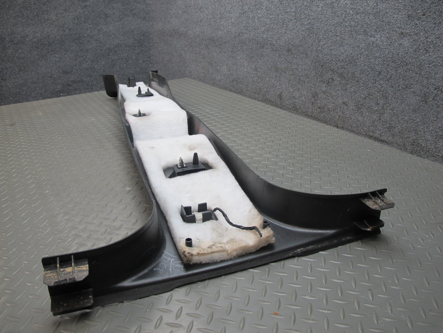 2003-2007 Hummer H2 Right & Left Side Upper Lower B Pillar Trim Cover Panel Set