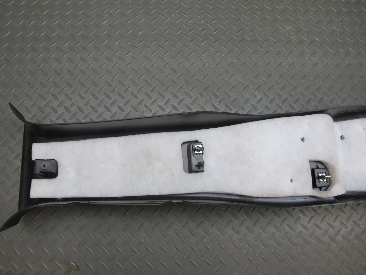 2003-2007 Hummer H2 Right & Left Side Upper Lower B Pillar Trim Cover Panel Set