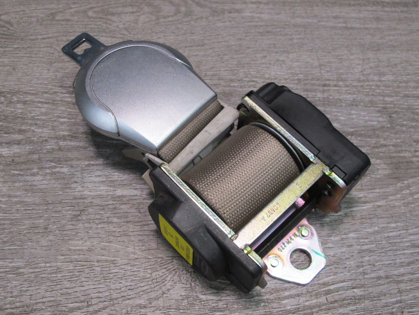 03-08 MERCEDES R230 SL500 REAR LEFT & RIGHT SIDE LUGGAGE SEATBELT RETRACTOR SET OEM