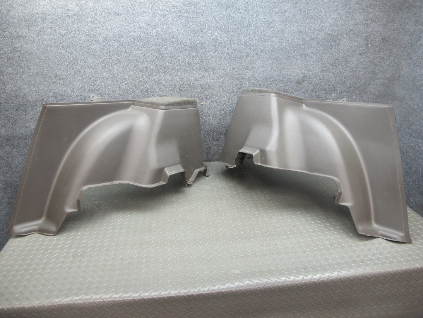 85-86 Nissan Z31 300ZX 2+0 Set of 2 Rear Left & Right Trunk Trim Cover OEM
