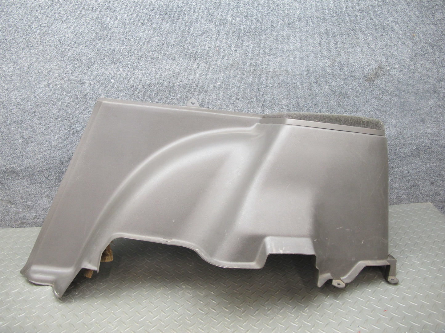 85-86 Nissan Z31 300ZX 2+0 Set of 2 Rear Left & Right Trunk Trim Cover OEM