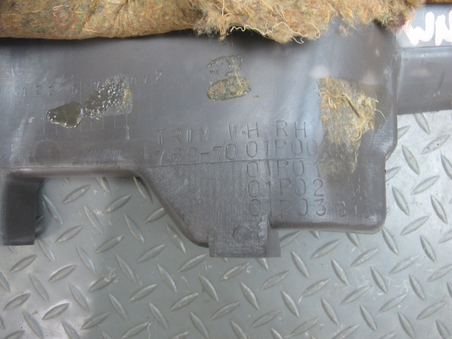85-86 Nissan Z31 300ZX 2+0 Set of 2 Rear Left & Right Trunk Trim Cover OEM