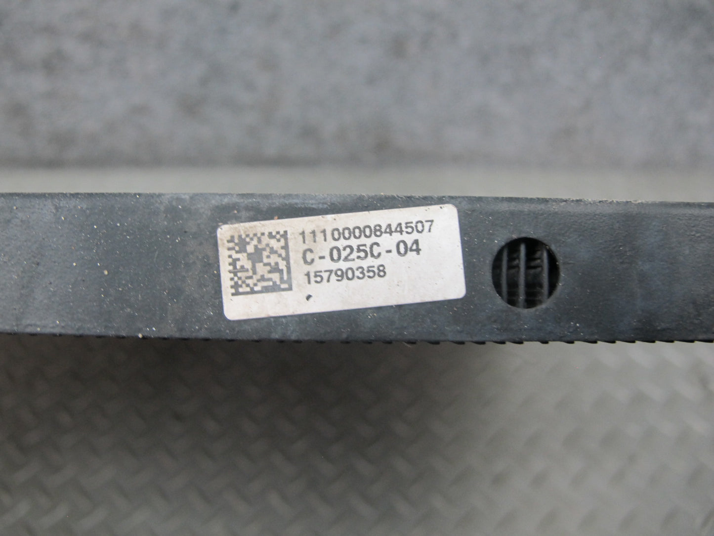 2003-2007 Hummer H2 A/C Air Conditioning Condenser 15790358