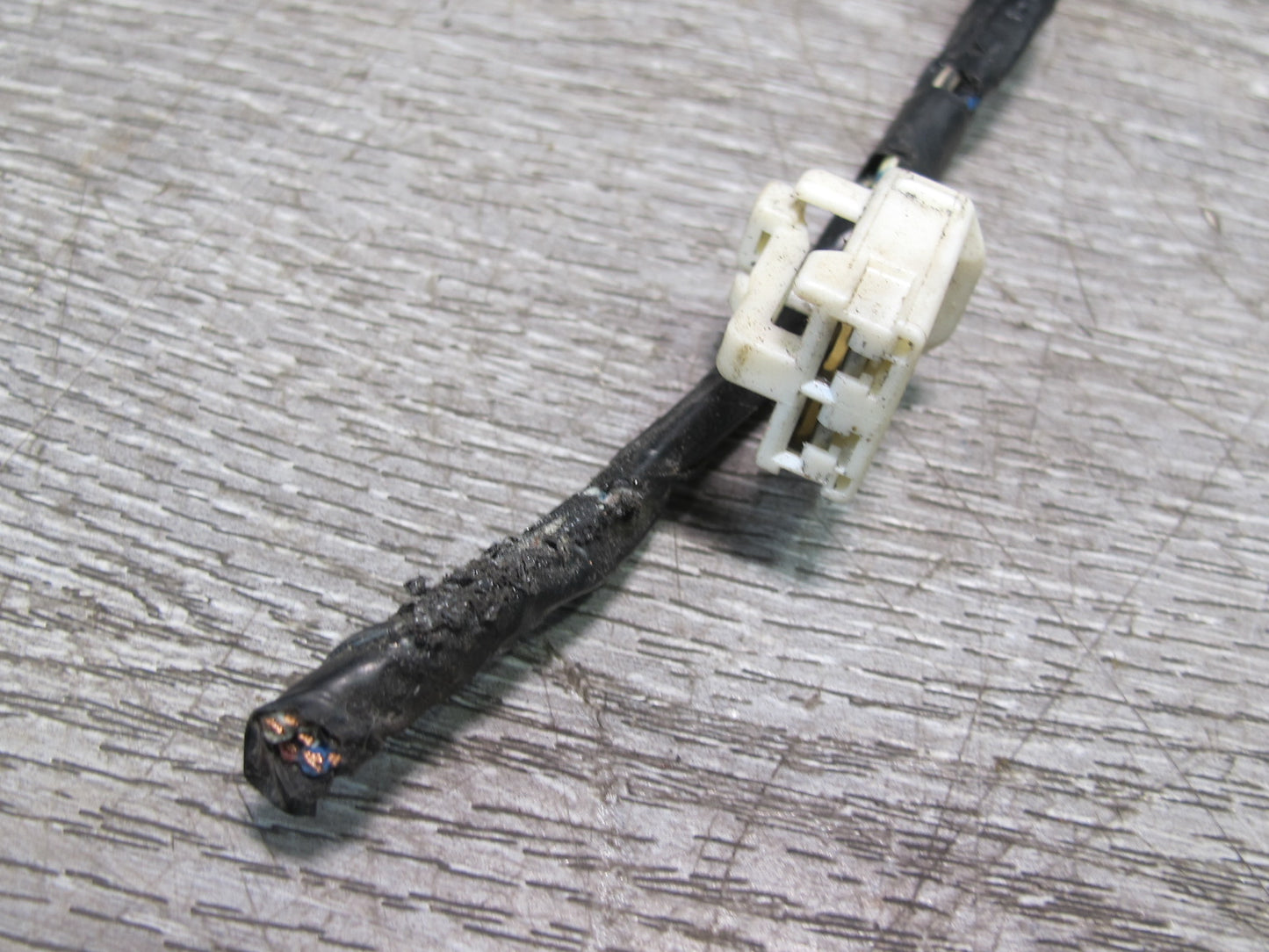 1998-2002 Lexus J100 LX470 Under Seat A/C Heater Blower Motor Fan Resistor
