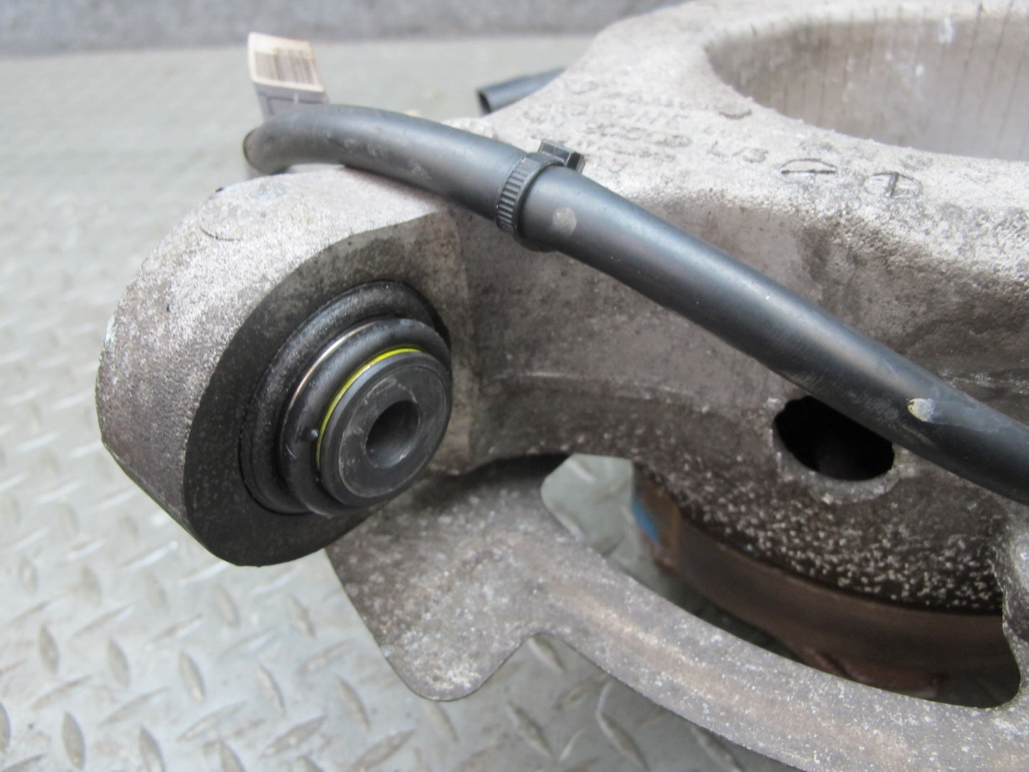 2010-2016 Porsche Panamera 970 RWD Rear Left Spindle Knuckle Wheel Hub Bearing