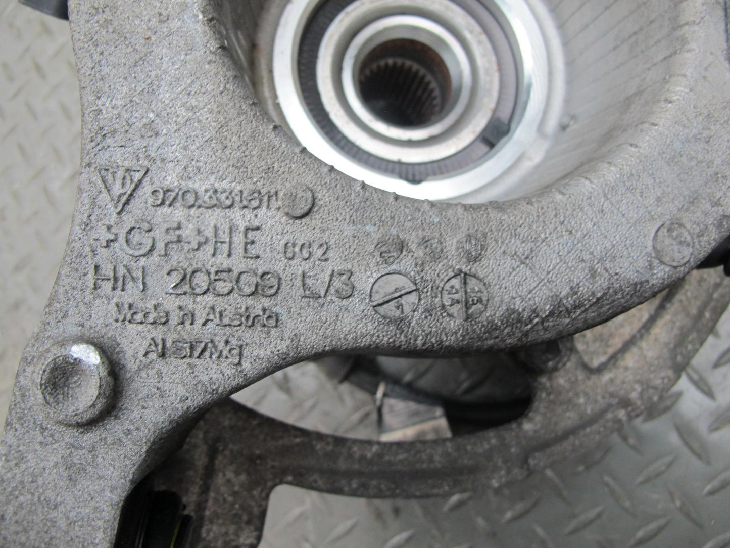 2010-2016 Porsche Panamera 970 RWD Rear Left Spindle Knuckle Wheel Hub Bearing