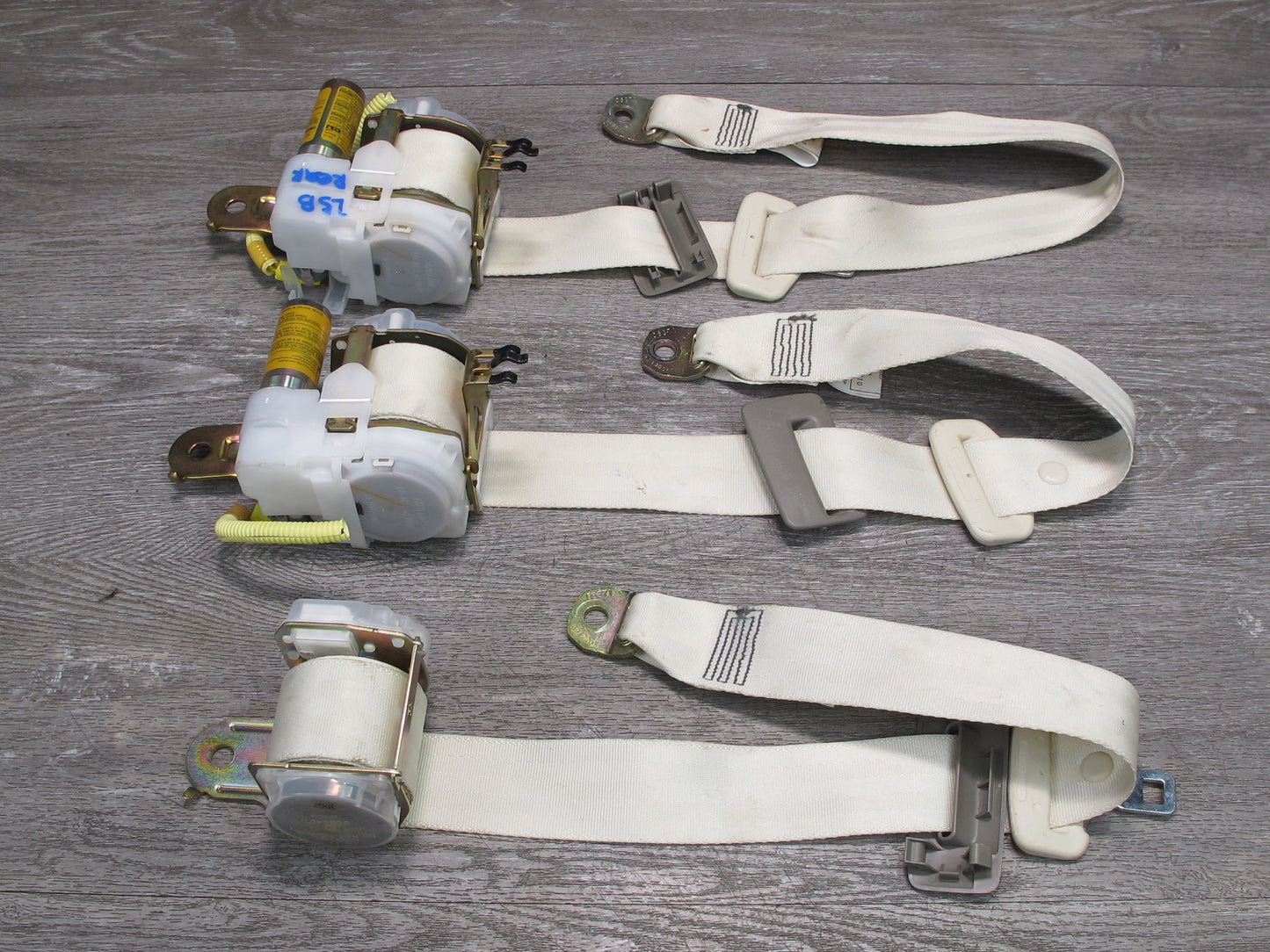 01-06 LEXUS LS430 REAR RIGHT CENTER LEFT SIDE SEATBELT RETRACTOR SET OEM