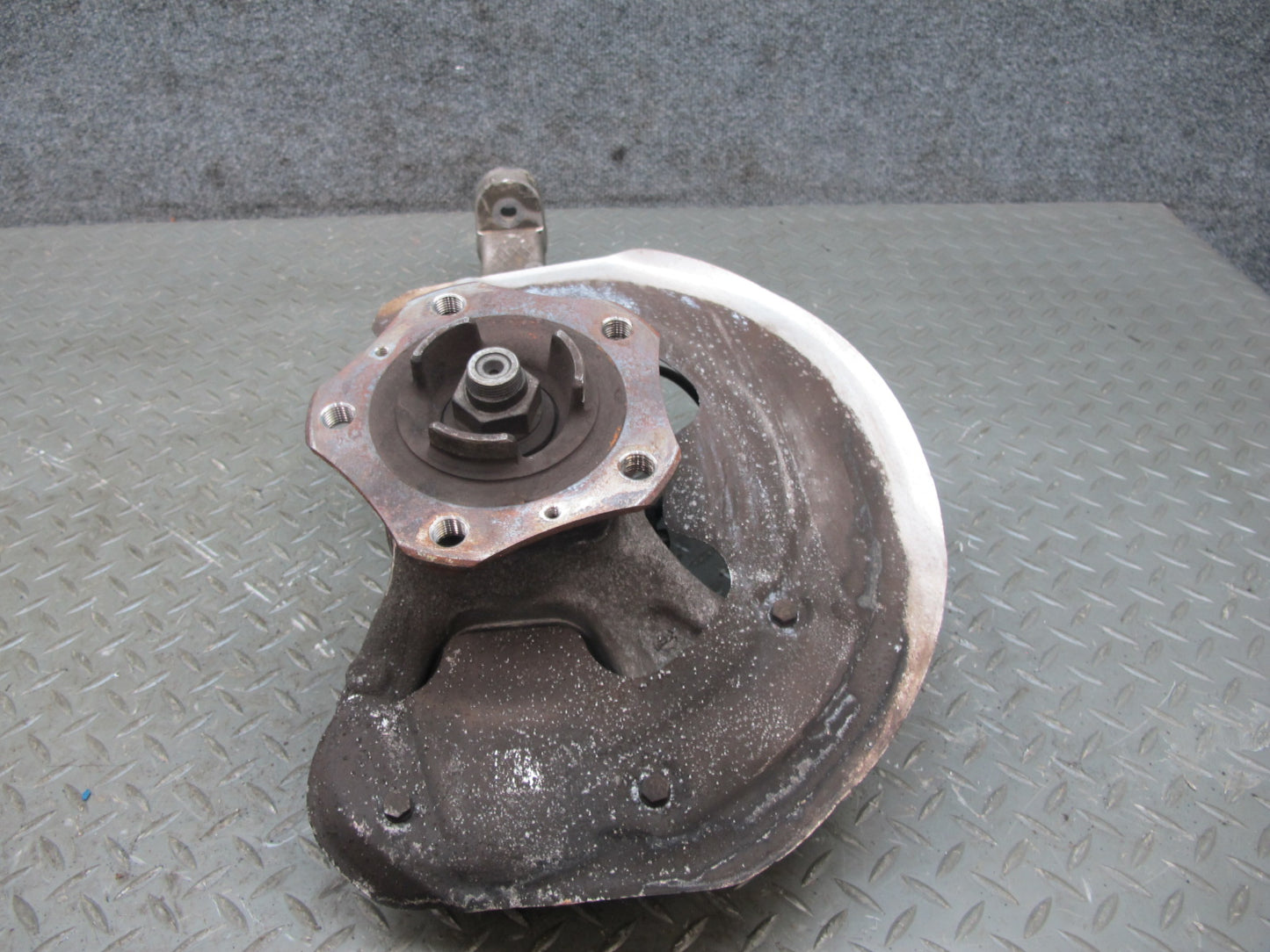 2010-2016 Porsche Panamera 970 RWD Front Left Spindle Knuckle Wheel Hub Bearing