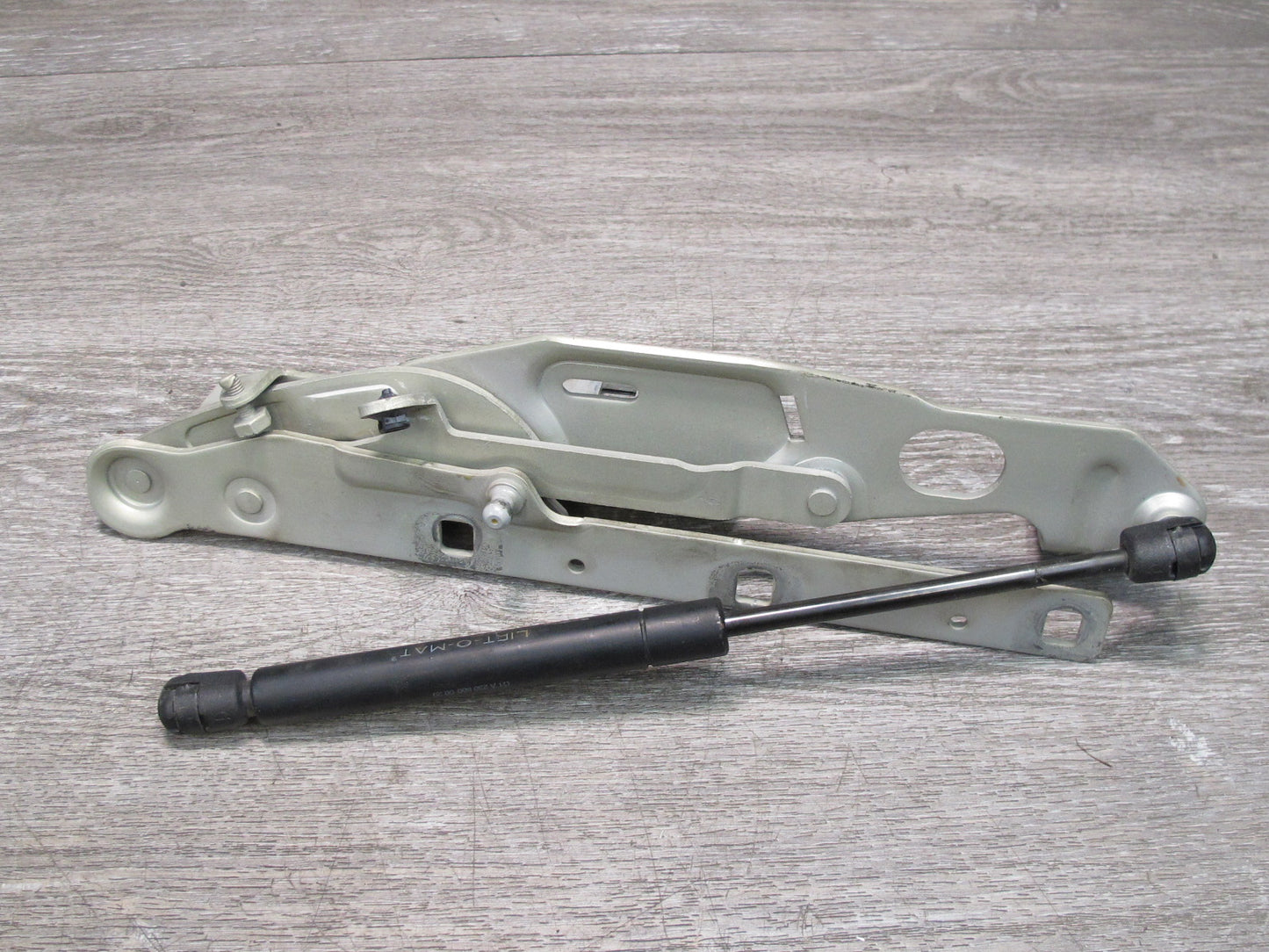 03-12 Mercedes R230 Set of 2 Front Left & Right Hood Hinge w Shocks OEM