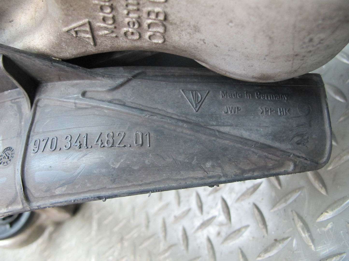 2014-2016 Porsche Panamera 970 RWD Front Right Lower Control Arm 97034105424