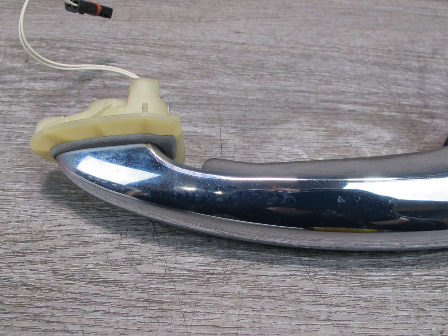 07-13 Mini R55 R56 R57 R58 R59 Front Right Door Exterior Handle w Keyless OEM