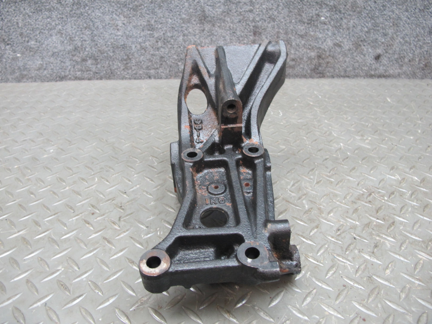 84-86 Nissan Z31 300ZX VG30E NA A/C Compressor Mount Bracket Support OEM