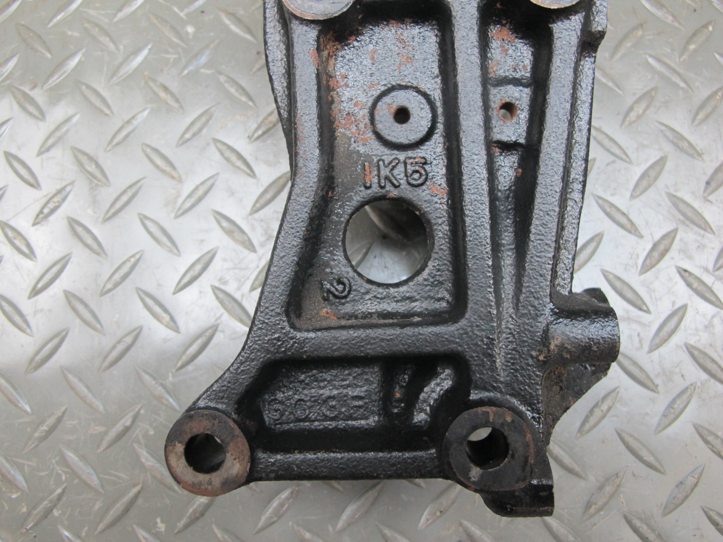 84-86 Nissan Z31 300ZX VG30E NA A/C Compressor Mount Bracket Support OEM
