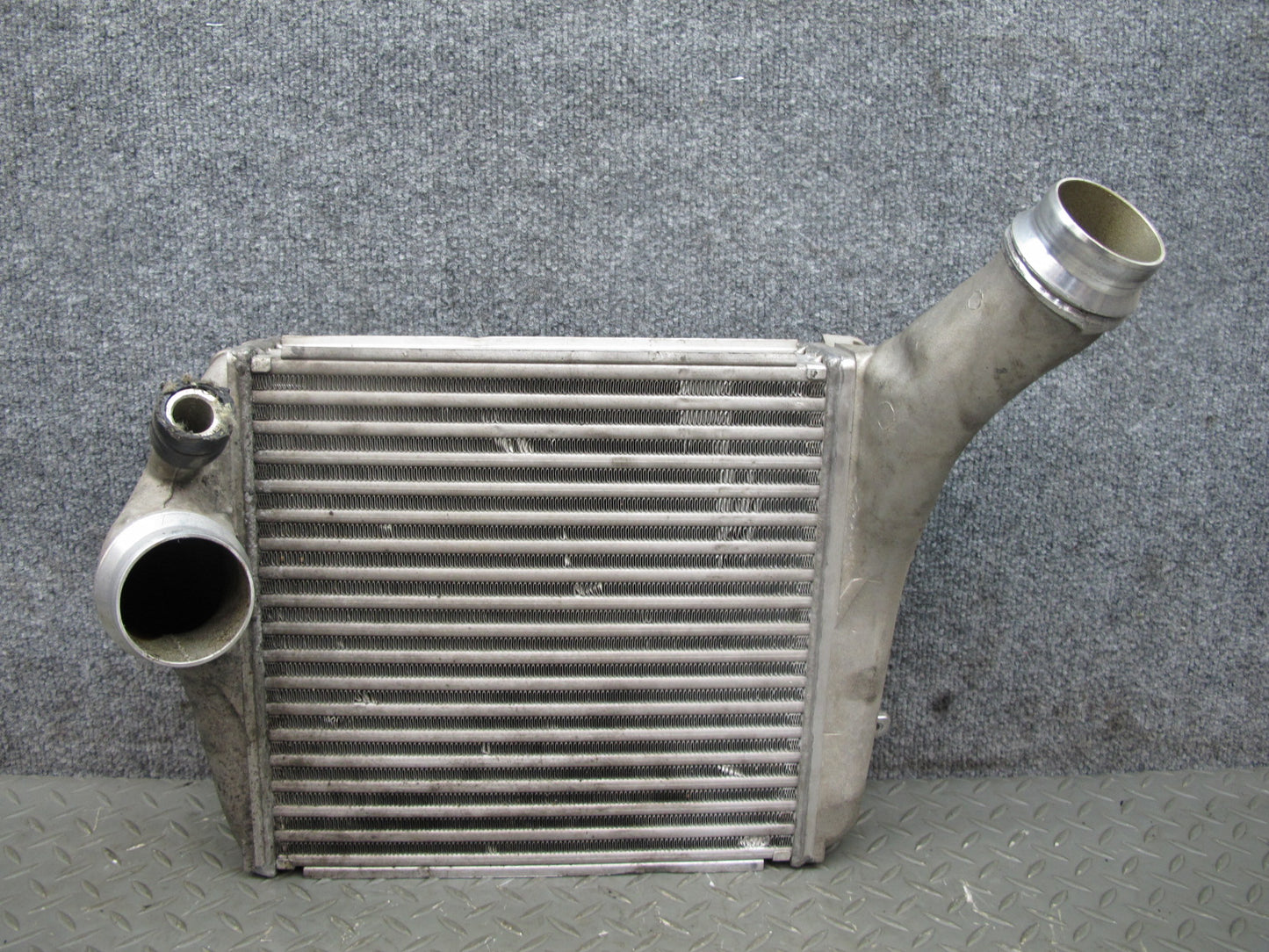 2010-2016 Porsche Panamera 970 Turbo Right Intercooler Unit 97011021061