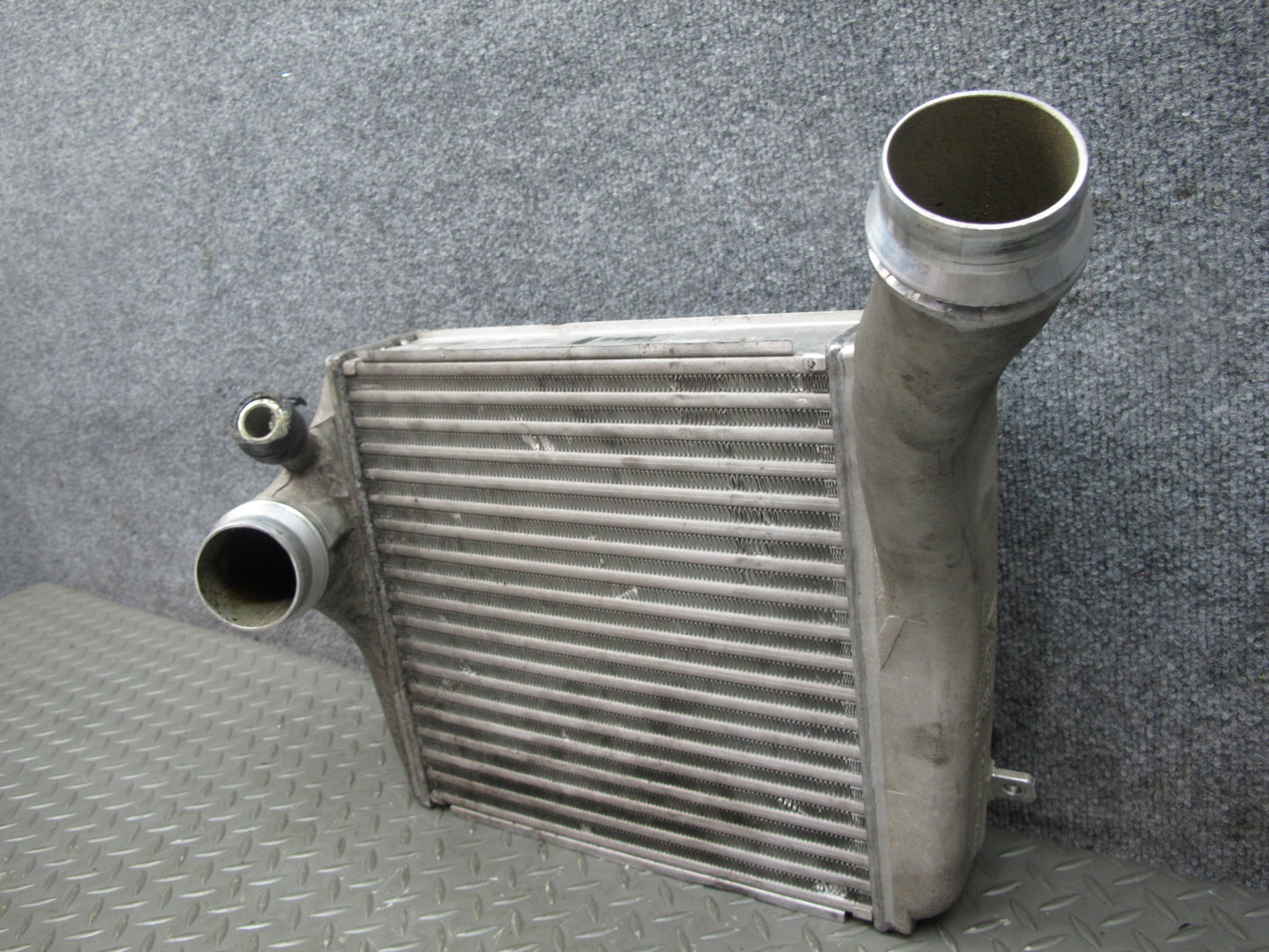 2010-2016 Porsche Panamera 970 Turbo Right Intercooler Unit 97011021061