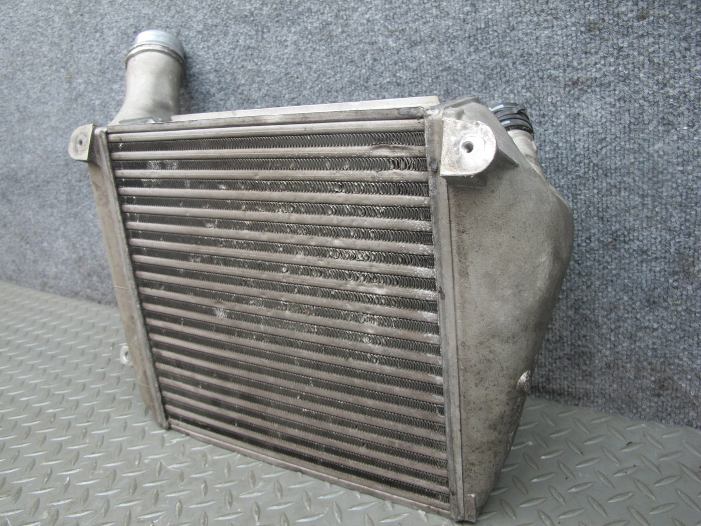 2010-2016 Porsche Panamera 970 Turbo Right Intercooler Unit 97011021061