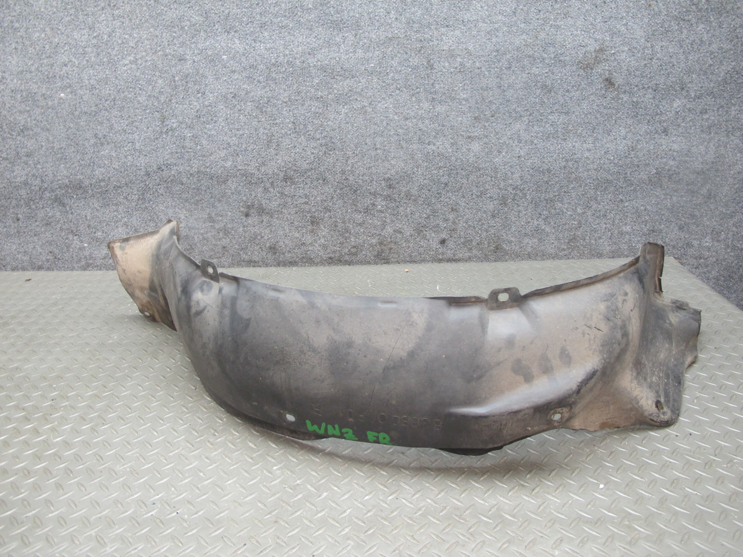 1985 Nissan Z31 300ZX NA Front Fender Wheel Arch Liner Splash Guard Set OEM