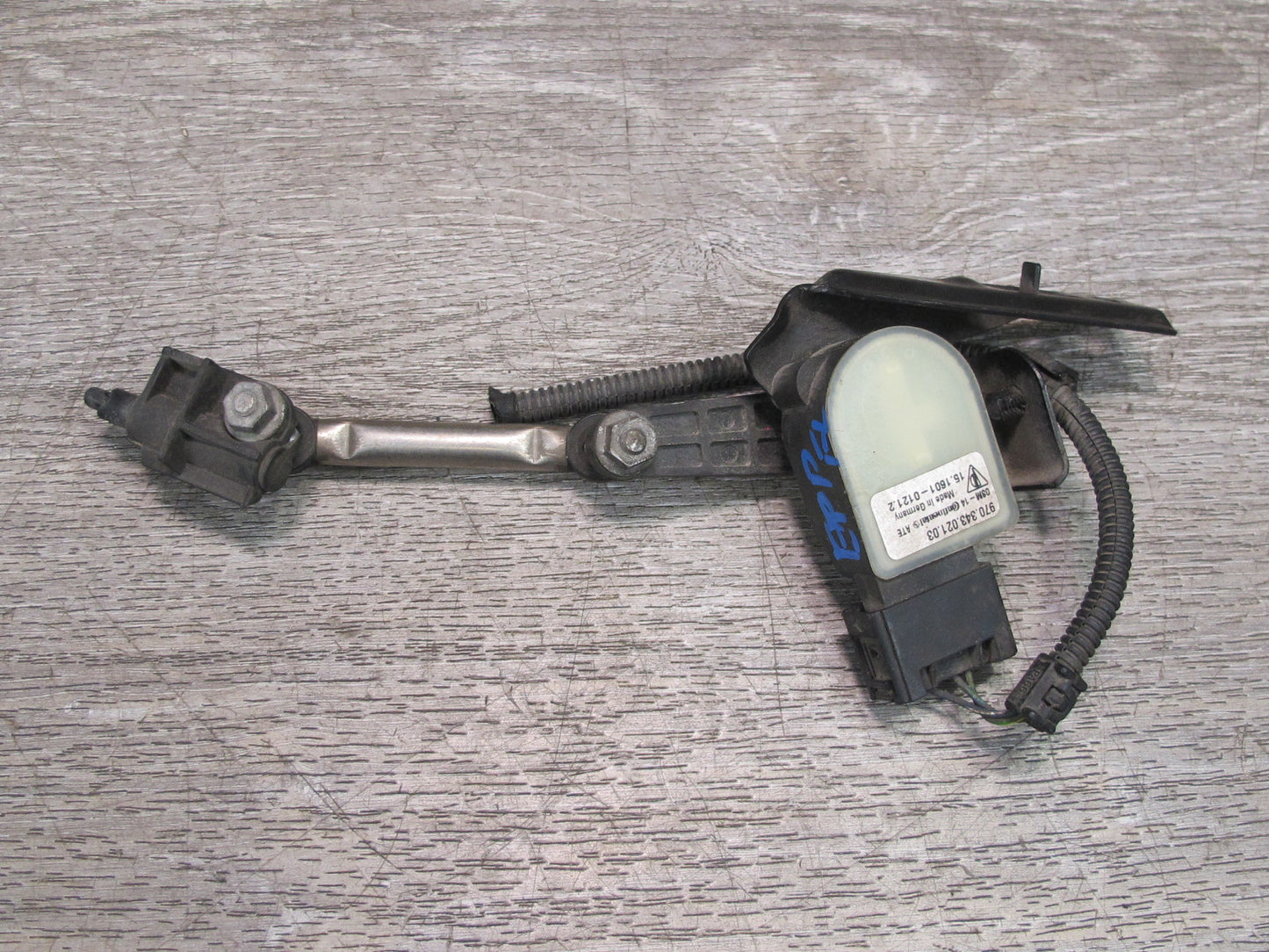 2010-2016 Porsche Panamera 970 Front Left Suspension Height Sensor 97034302103
