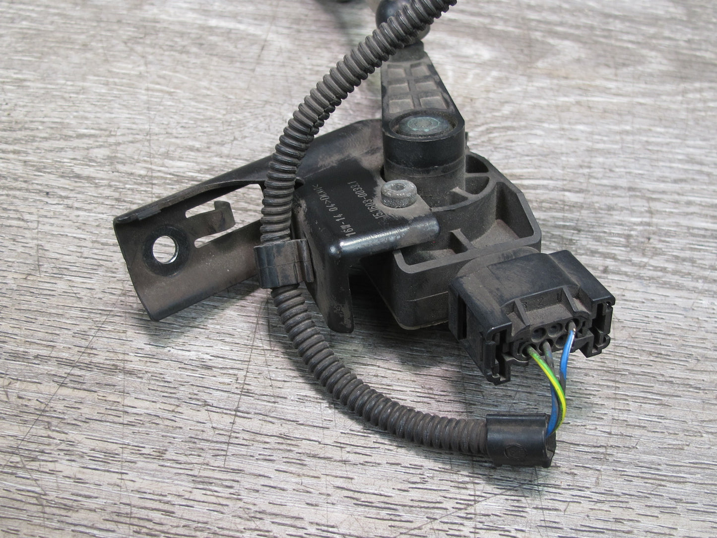 2010-2016 Porsche Panamera 970 Front Left Suspension Height Sensor 97034302103